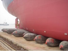 船舶上排下水氣囊 高效安全的船舶輔助設備